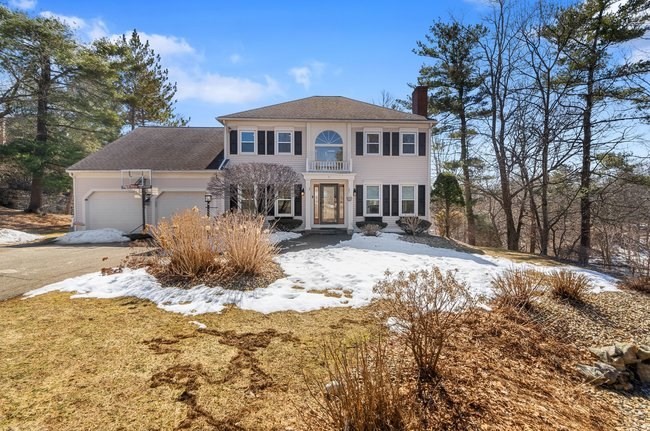 Photo: 7 Blacksmith Way, Saugus, MA