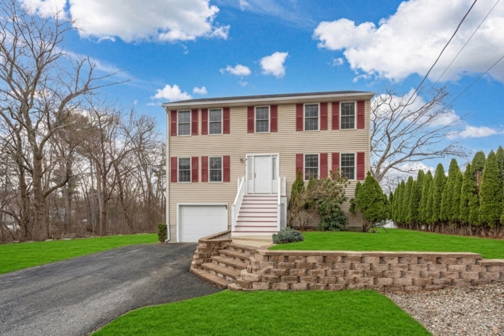 Photo: 3 Lee St, Wilmington, MA