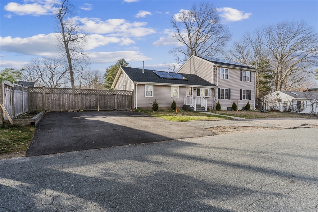 Photo: 21 Dale Rd, Holbrook, MA