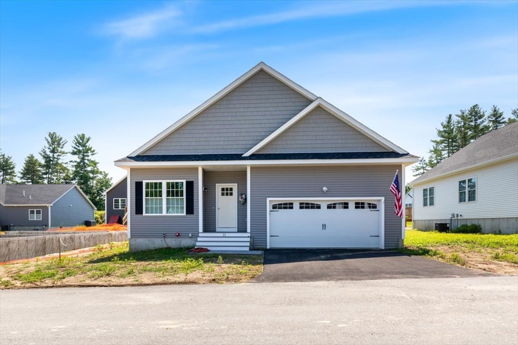 Photo: 7 Venus Way, Pelham, NH