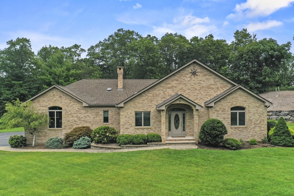Photo: 9 Gerry Dr, Seekonk, MA