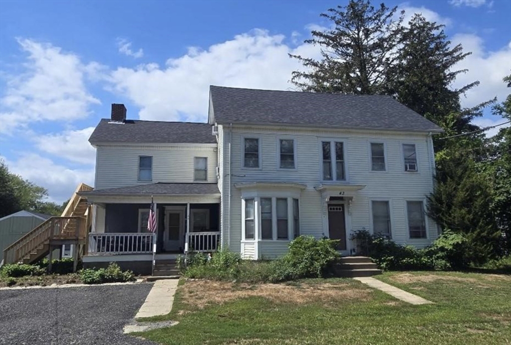 Photo: 43 Baptist St, Swansea, MA