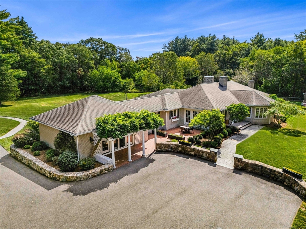 Photo: 40 Pleasant Street, Wenham, MA