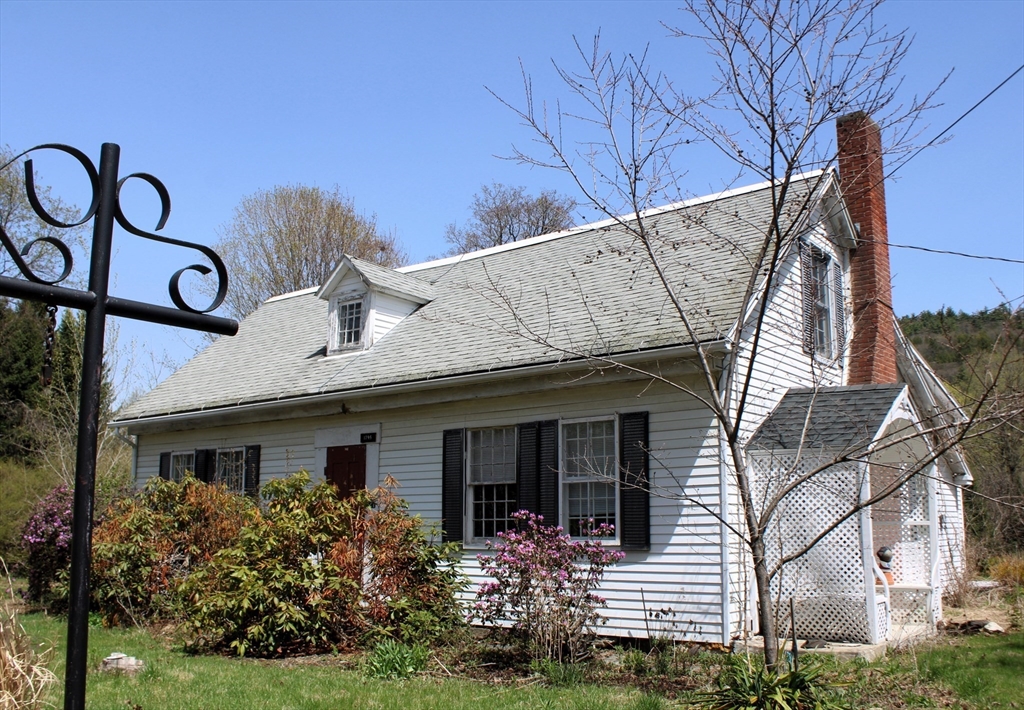 Photo: 727 Brattleboro Rd, Bernardston, MA