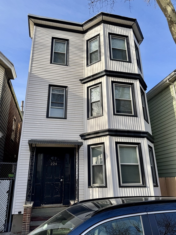 Photo: 224 Chelsea Street, Boston, MA