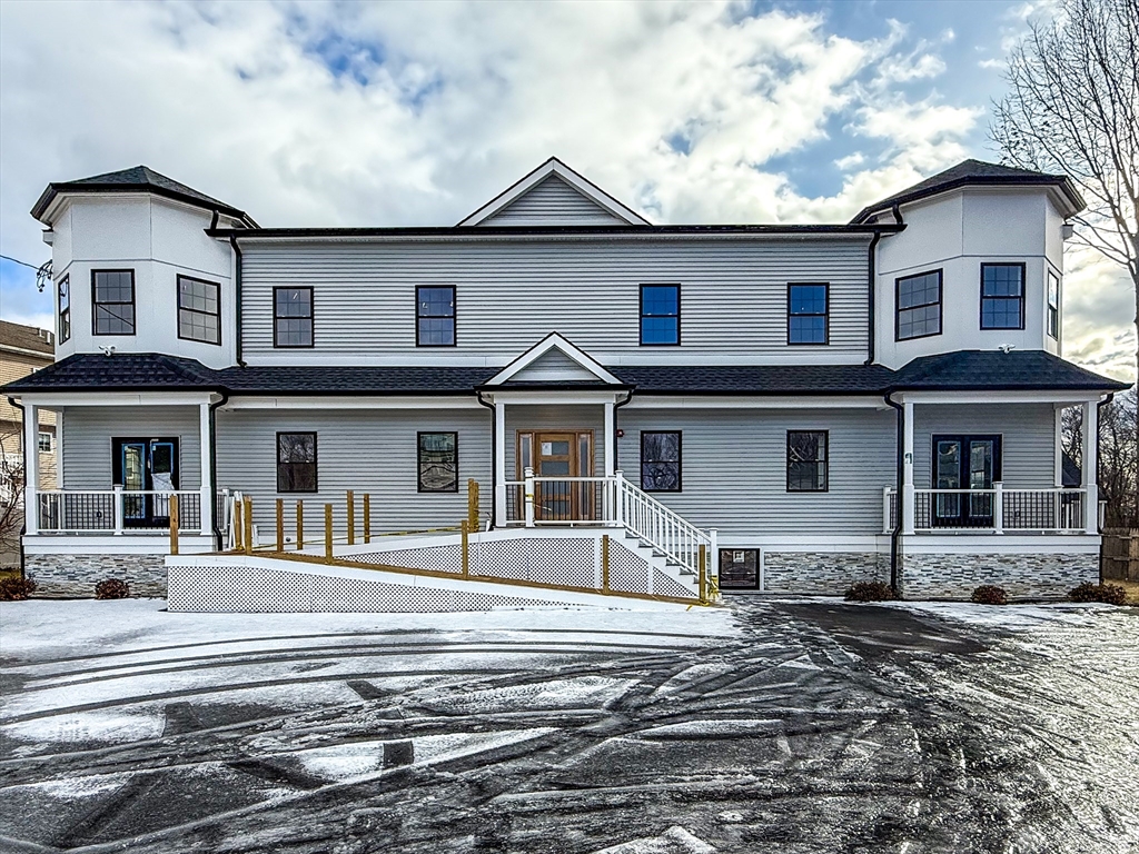 Photo: 92 Winthrop St, Framingham, MA