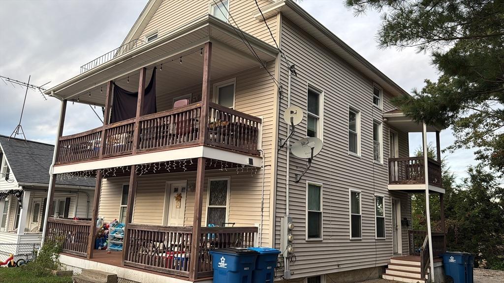 Photo: 6 Rayner St, Blackstone, MA
