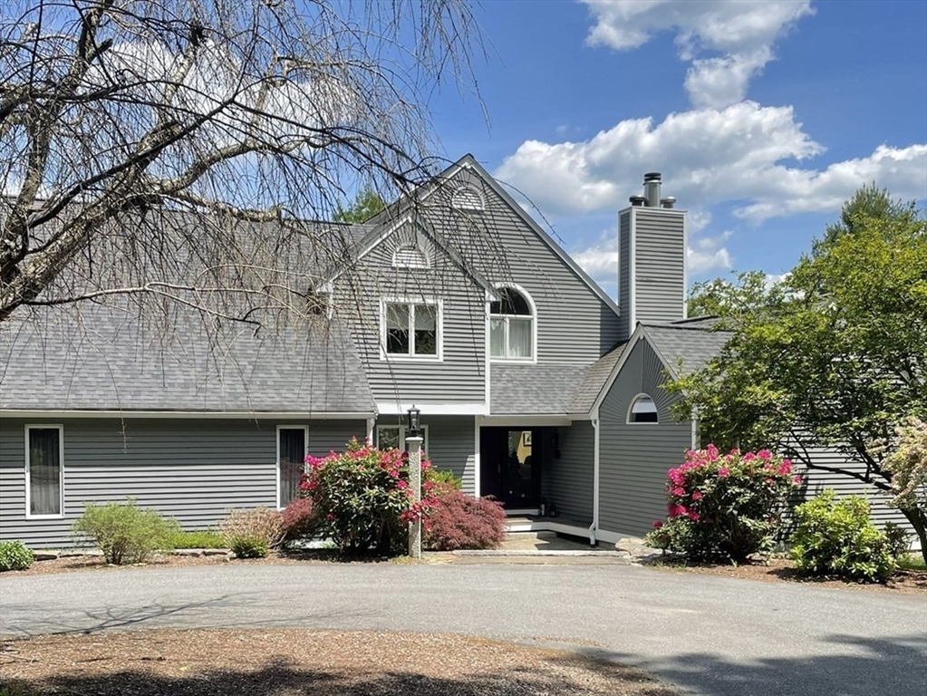 Photo: 212 West St, Douglas, MA