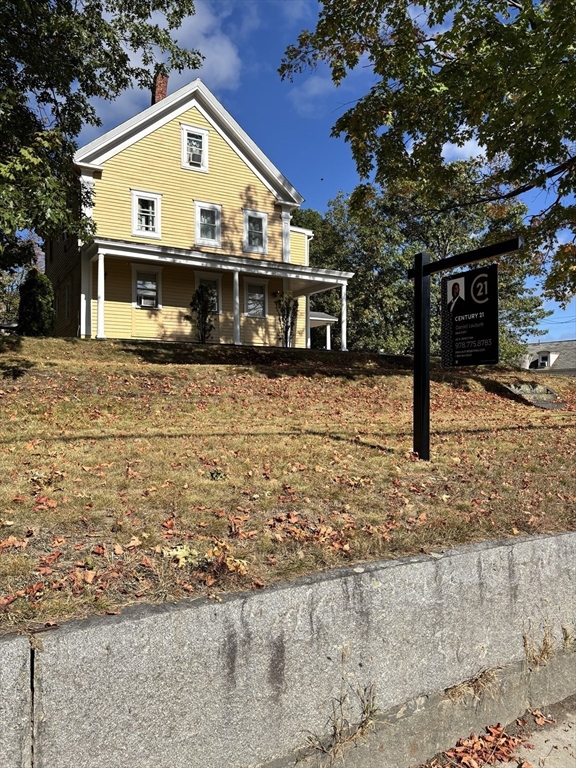 Photo: 25 Union St, Leominster, MA
