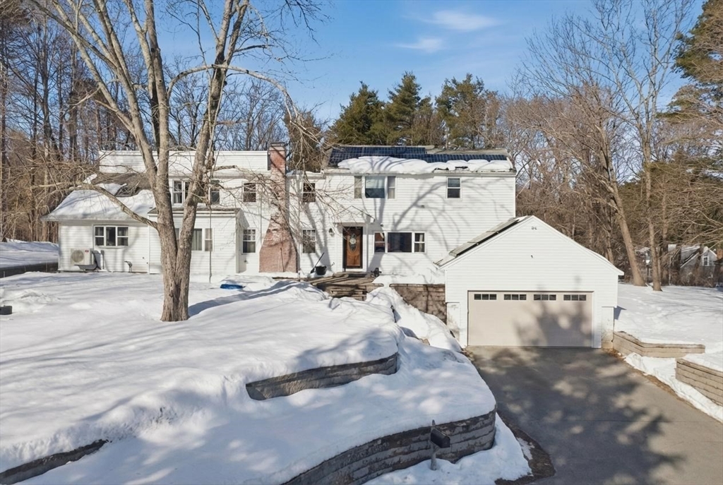 Photo: 3 Antoria Way, Topsfield, MA