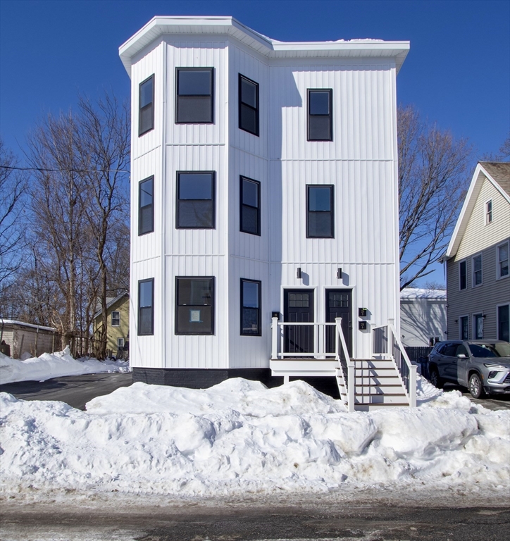 Photo: 20 Cottage St, West Springfield, MA