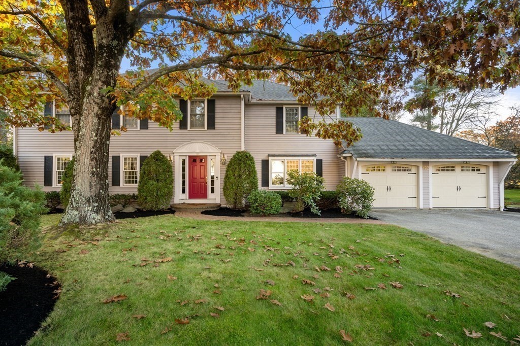 Photo: 122 Farrington Ln, Marlborough, MA