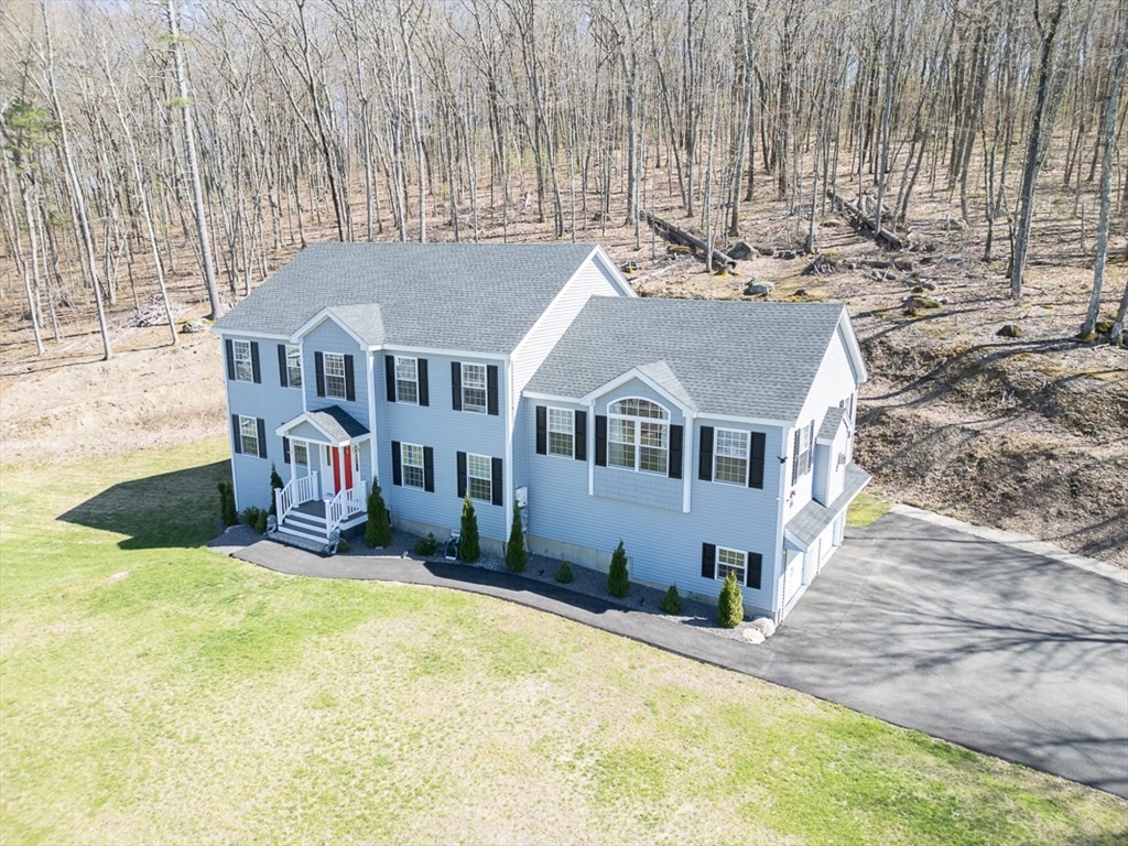 Photo: 3 Chamberlain Way, Pepperell, MA