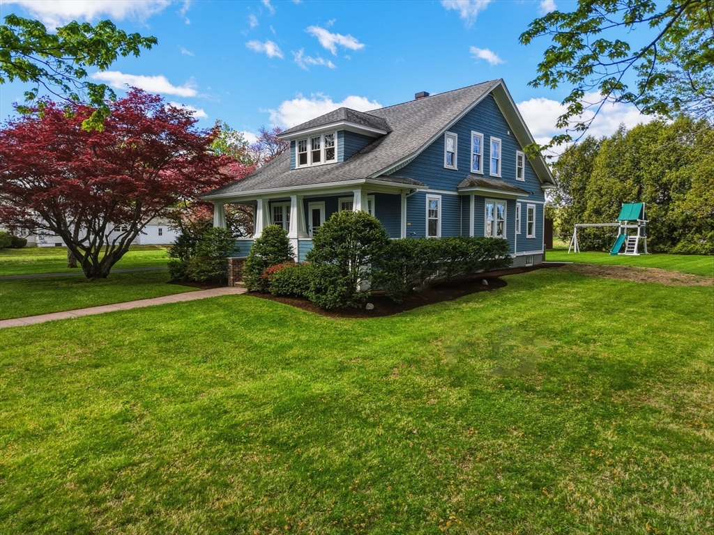 Photo: 111 West St, Hadley, MA