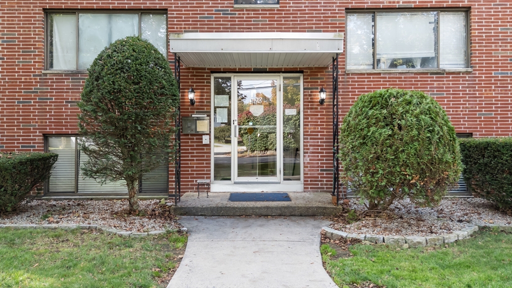Photo: 320 Elm St, Southbridge, MA