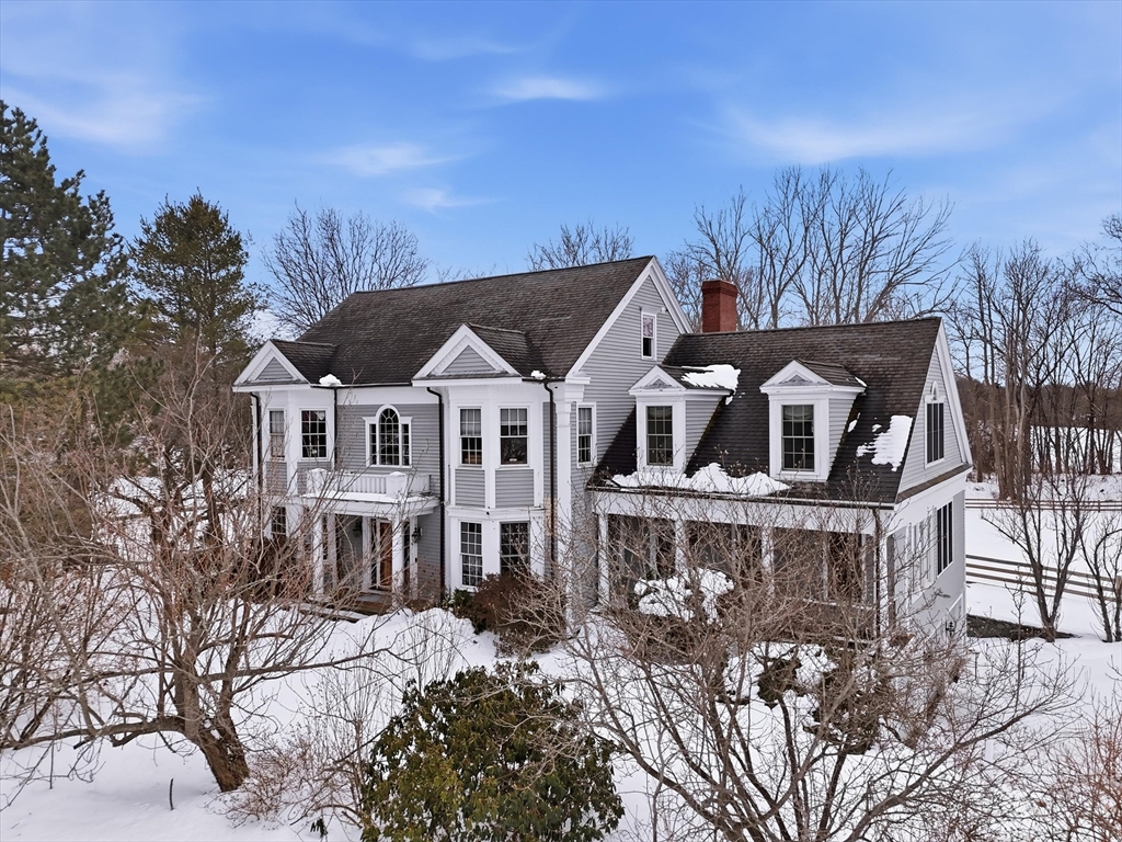 Photo: 4 Knights Ct, Newbury, MA