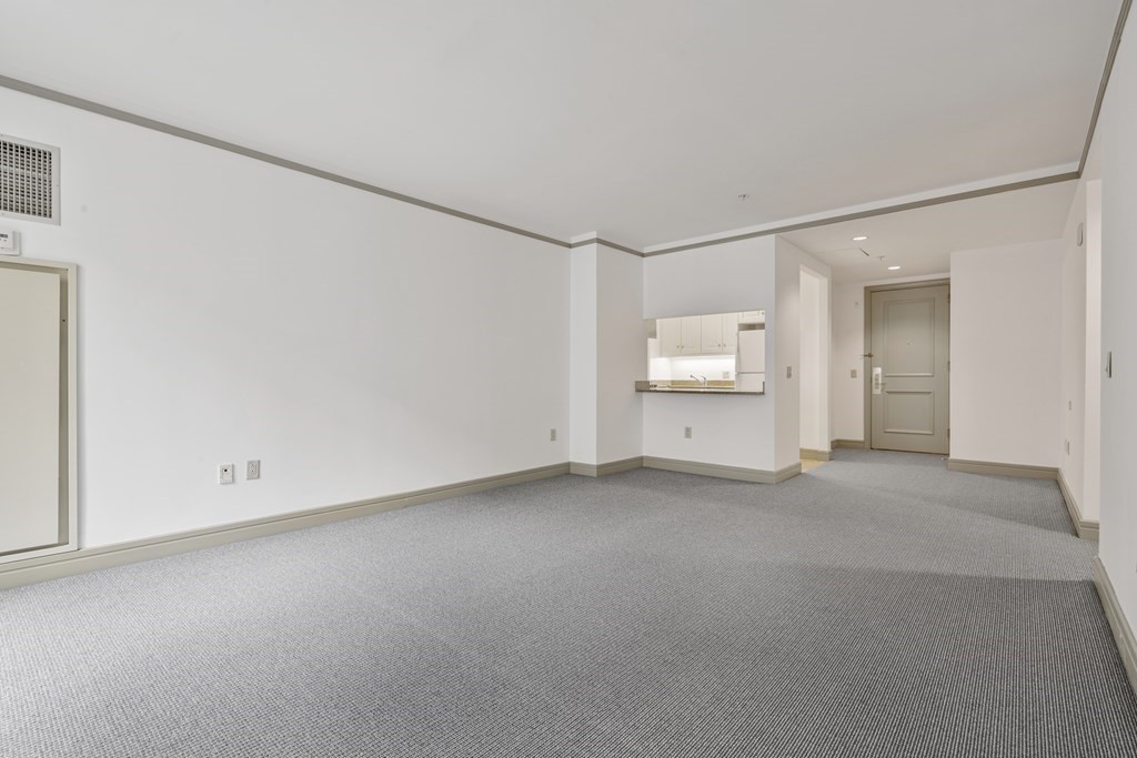 3 Avery St #902 Floor 9
