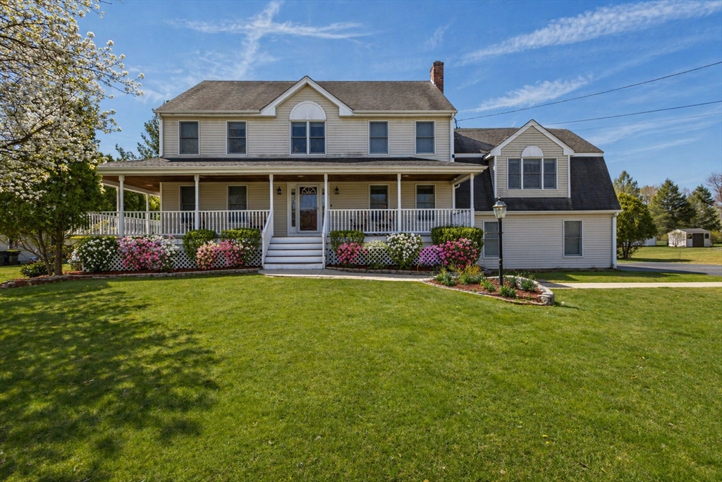 Photo: 3 Taylor, Bellingham, MA
