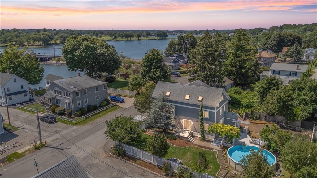 Photo: 16 Crescent Ave, Beverly, MA