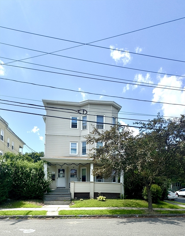 Photo: 40 Orchard St, Chicopee, MA
