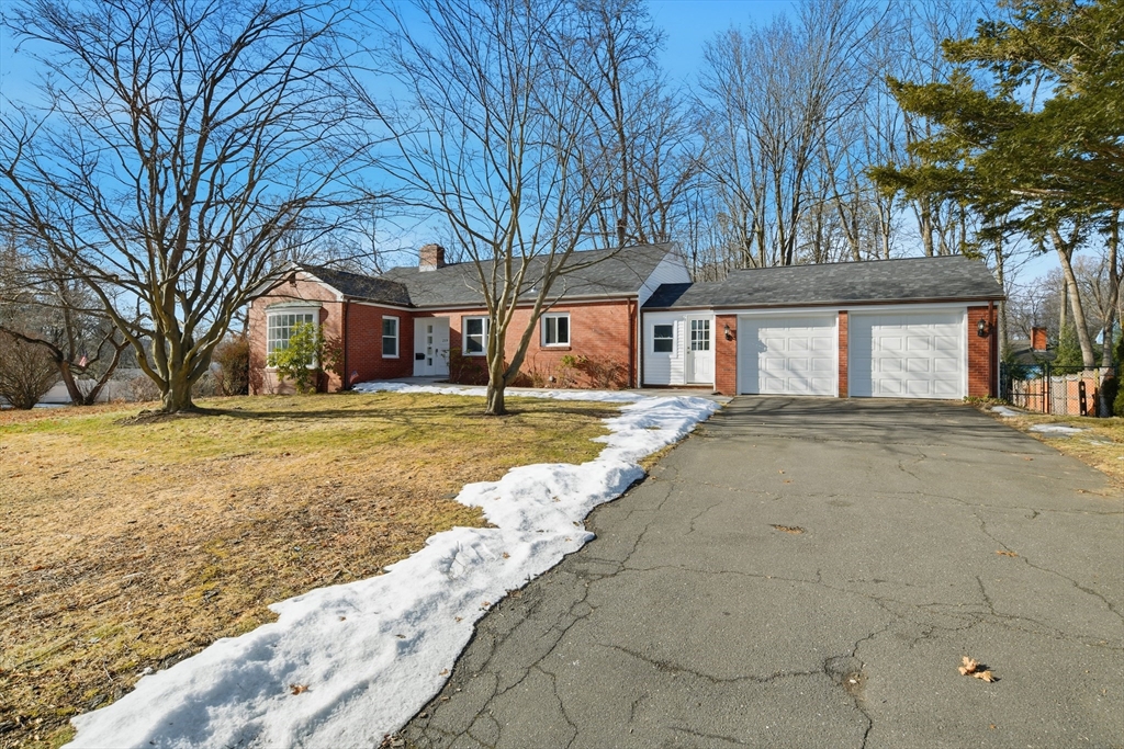 Photo: 259 Ohio Ave, West Springfield, MA