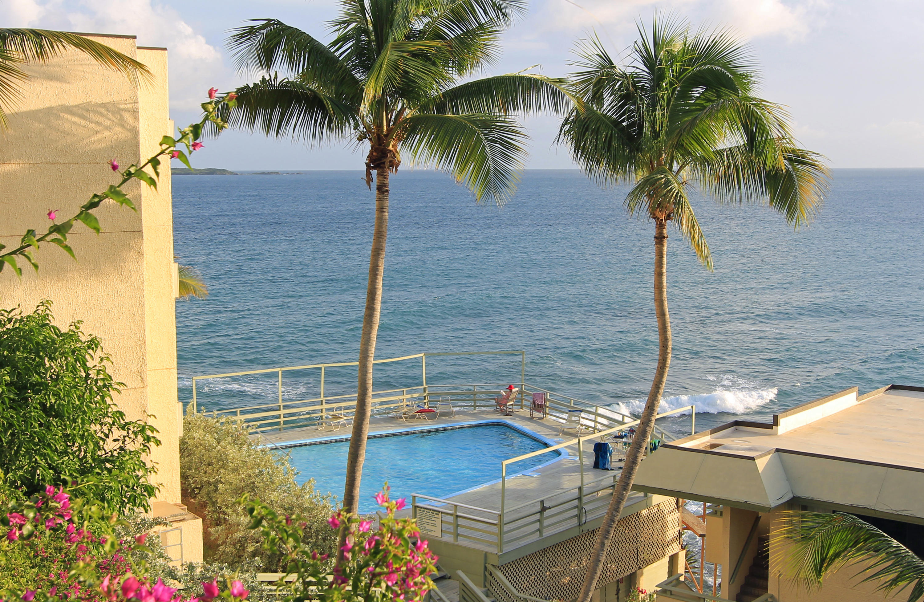 42 Watergate Villas East, St. Thomas 00802 Condo for 259,000