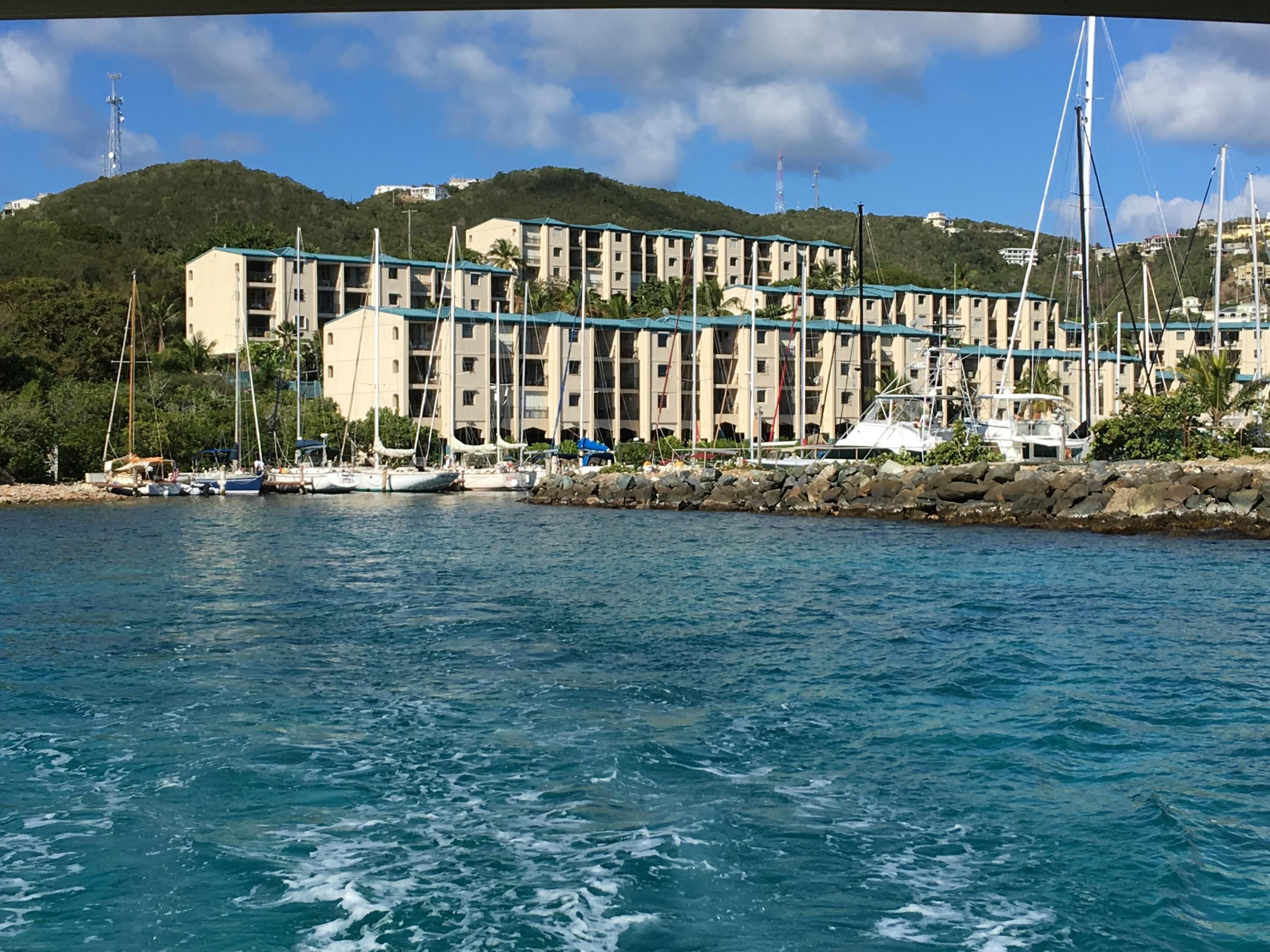 174 Sapphire Hill Village, St. Thomas 00802 Condo for 140,000