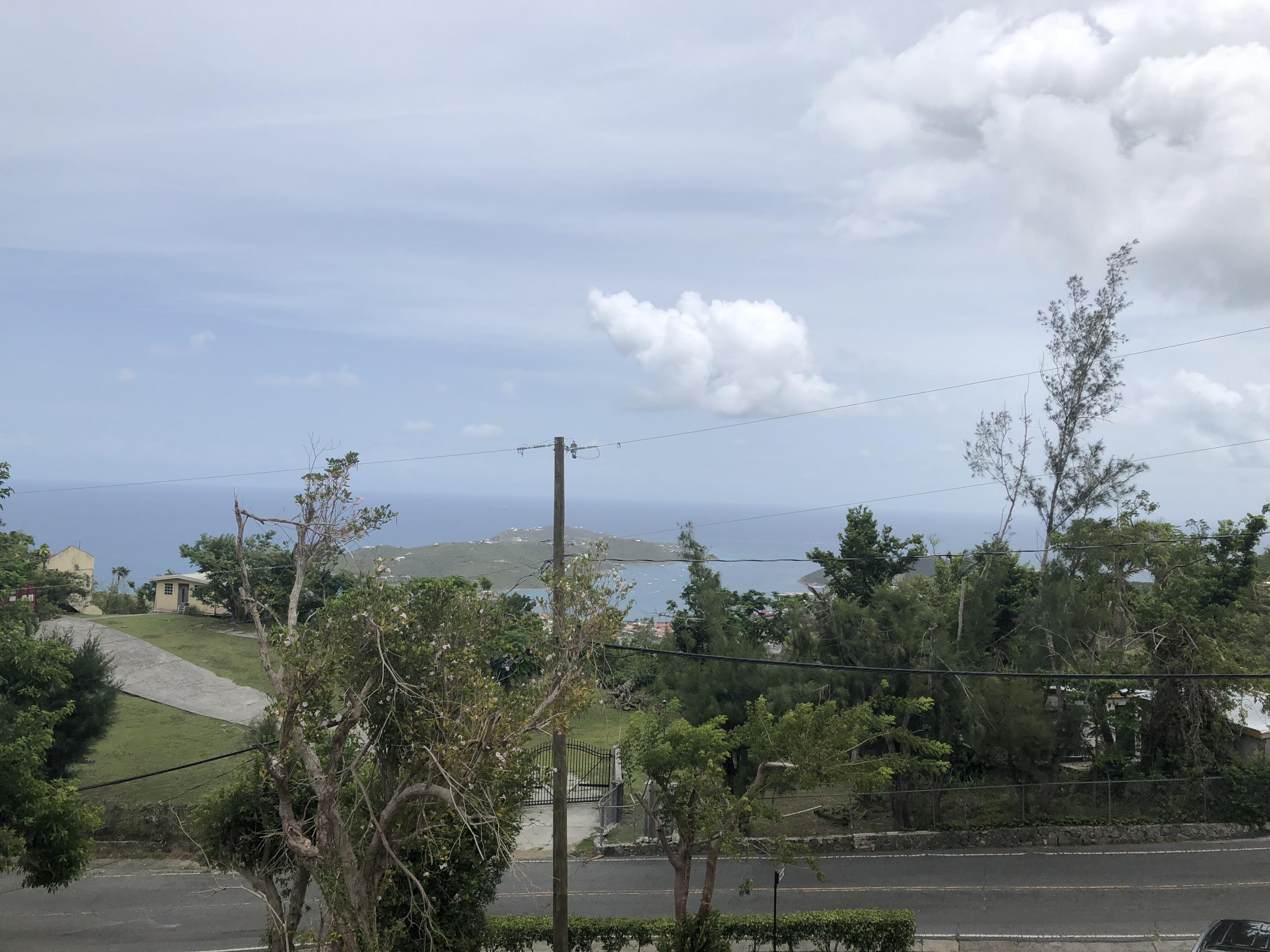 8 Arawak Village, St. Thomas 00802 Condo for 1,250/mo