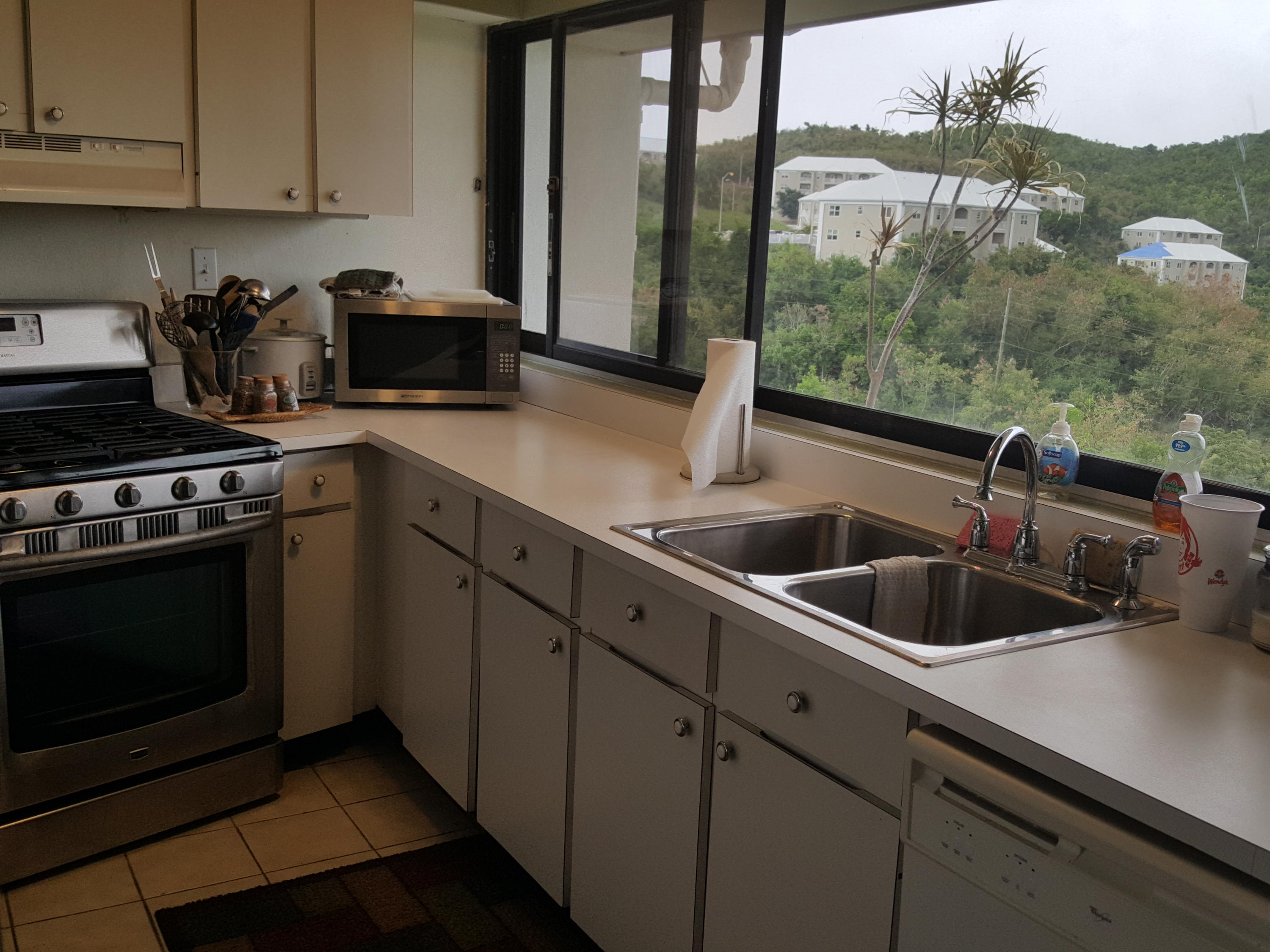 Upper Mahogany Run, St. Thomas 00802 Condo for 1,795/mo