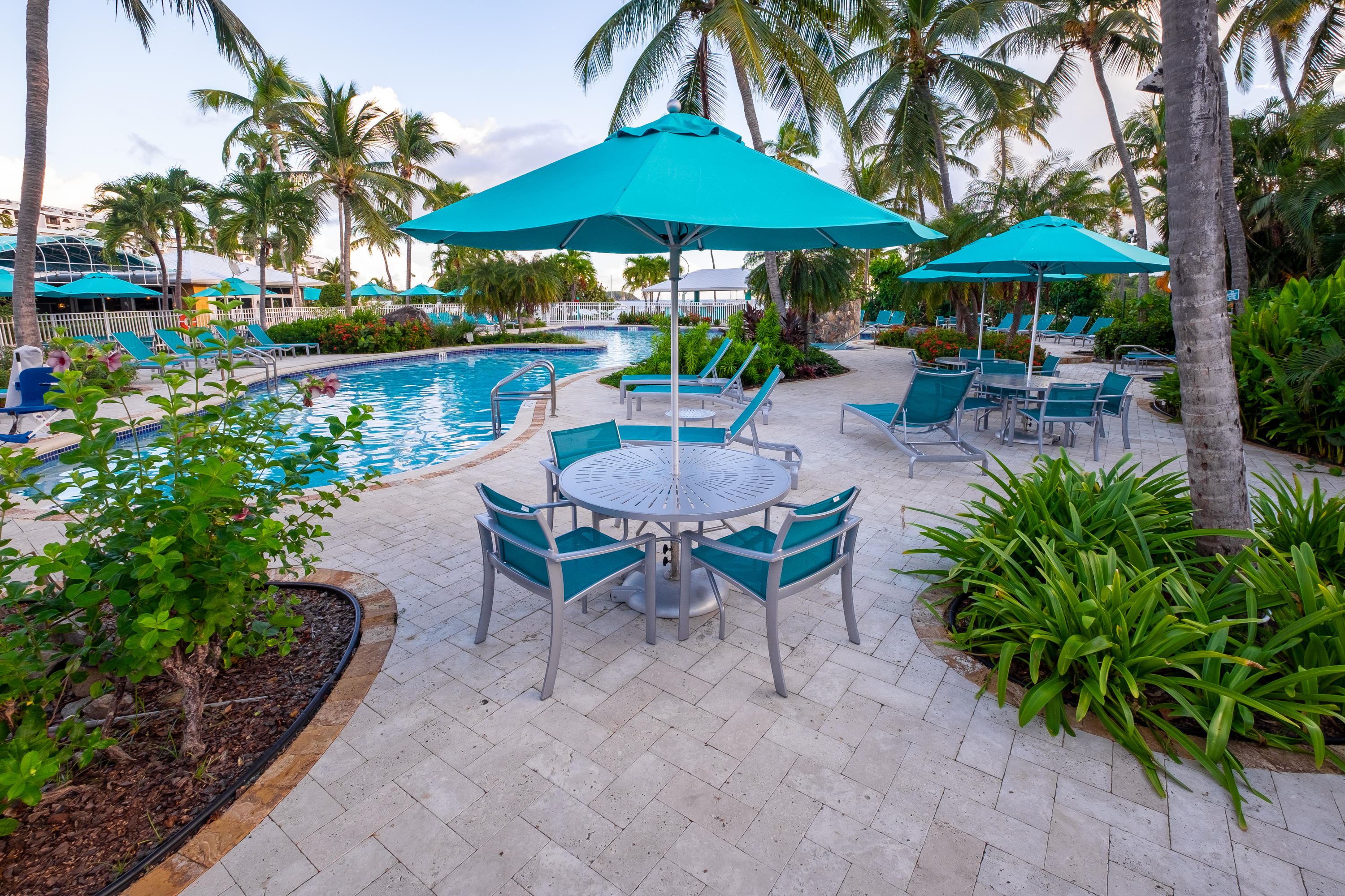 817 Cowpet Bay East, St. Thomas 00802 Condo for 375,000