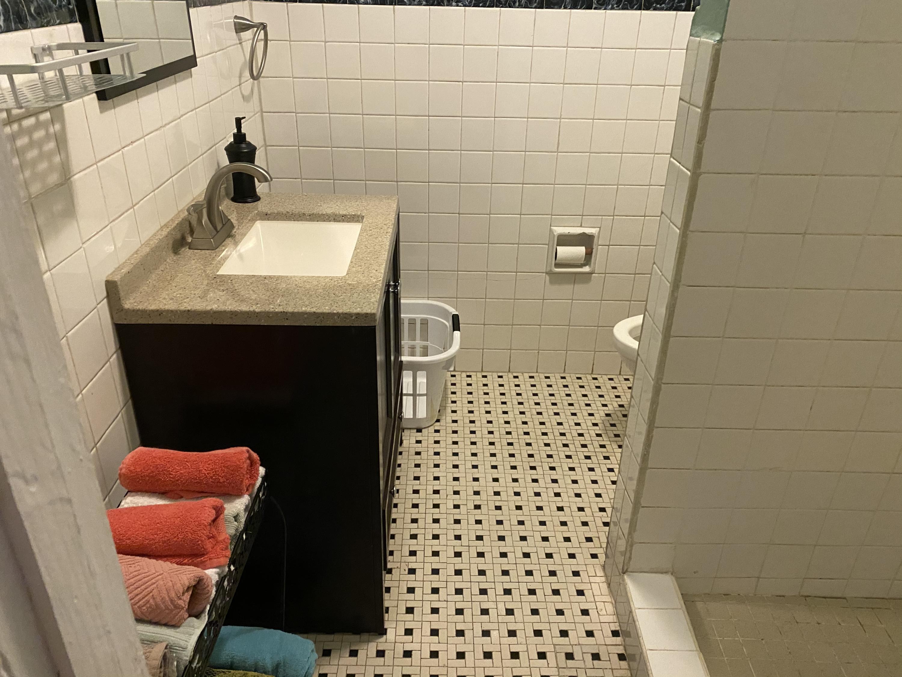 26 Agnes Fancy GNS, St. Thomas 00802 Rental for 2,200/mo