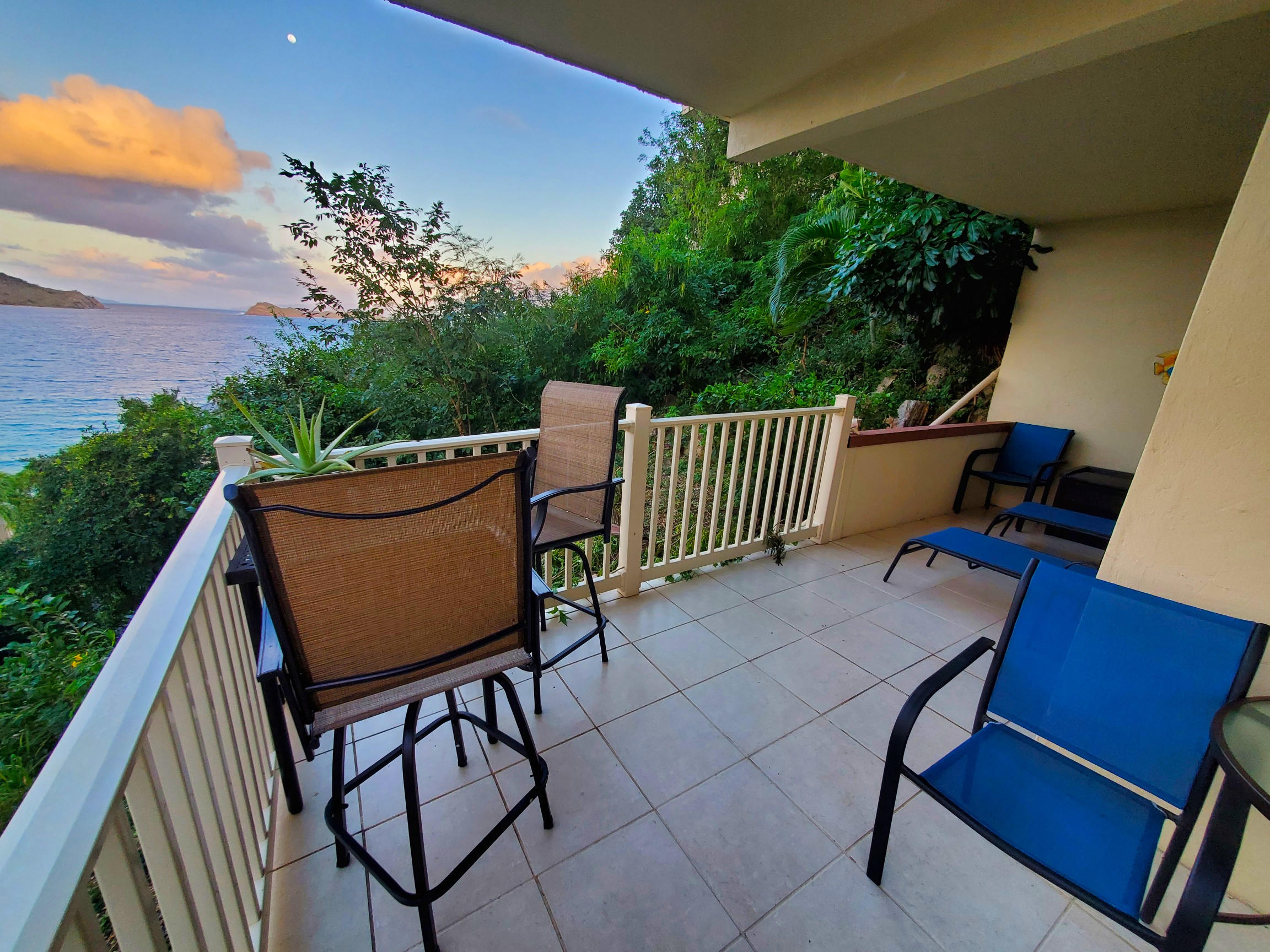 E8 Point Pleasant, St. Thomas 00802 Condo for 200,000